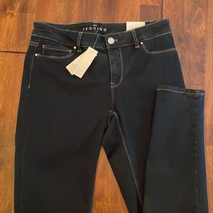 White House Black Market Jegging